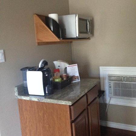My Friends Inn Manitoulin Manitowaning Ruang foto